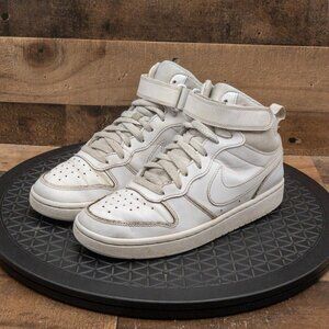 NIKE AIR COURT BOROUGH MID KIDS ATHLETIC SHOES BASKETBALL GYM WHITE SIZE 5.5Y